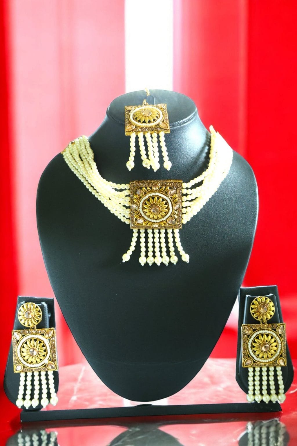 Fashionista Necklace Set - Image 2