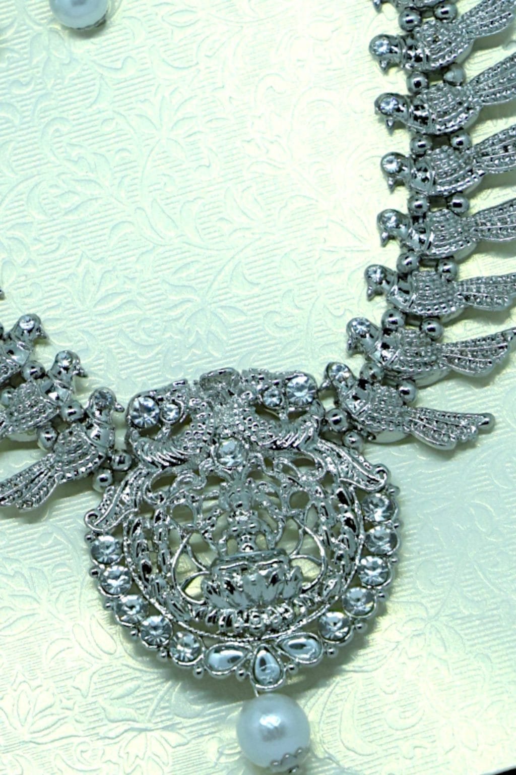 Stunning Silver Necklace Set