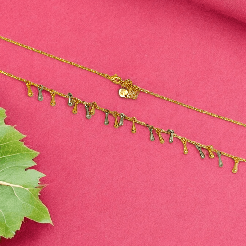 GoldNecklace With Cute Leaf Drops