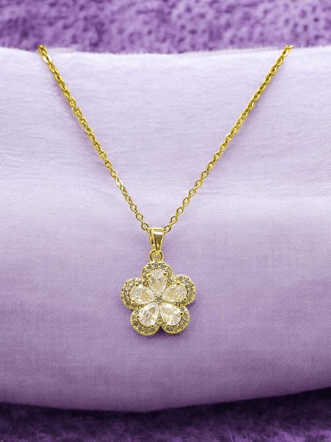 Elegant Gold Plated Flower Necklace - Image 3