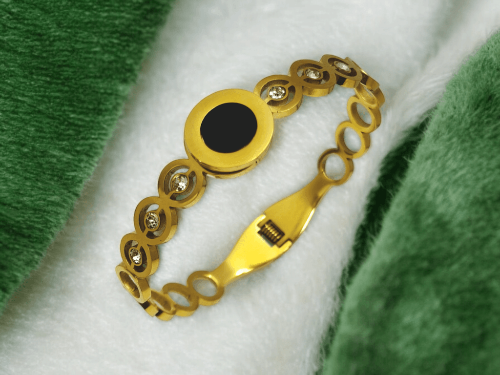 Black Stone Gold Bracelet