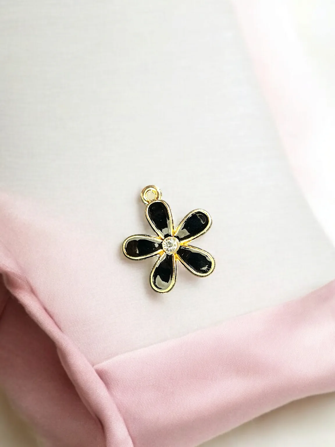 Black Floret Pendant