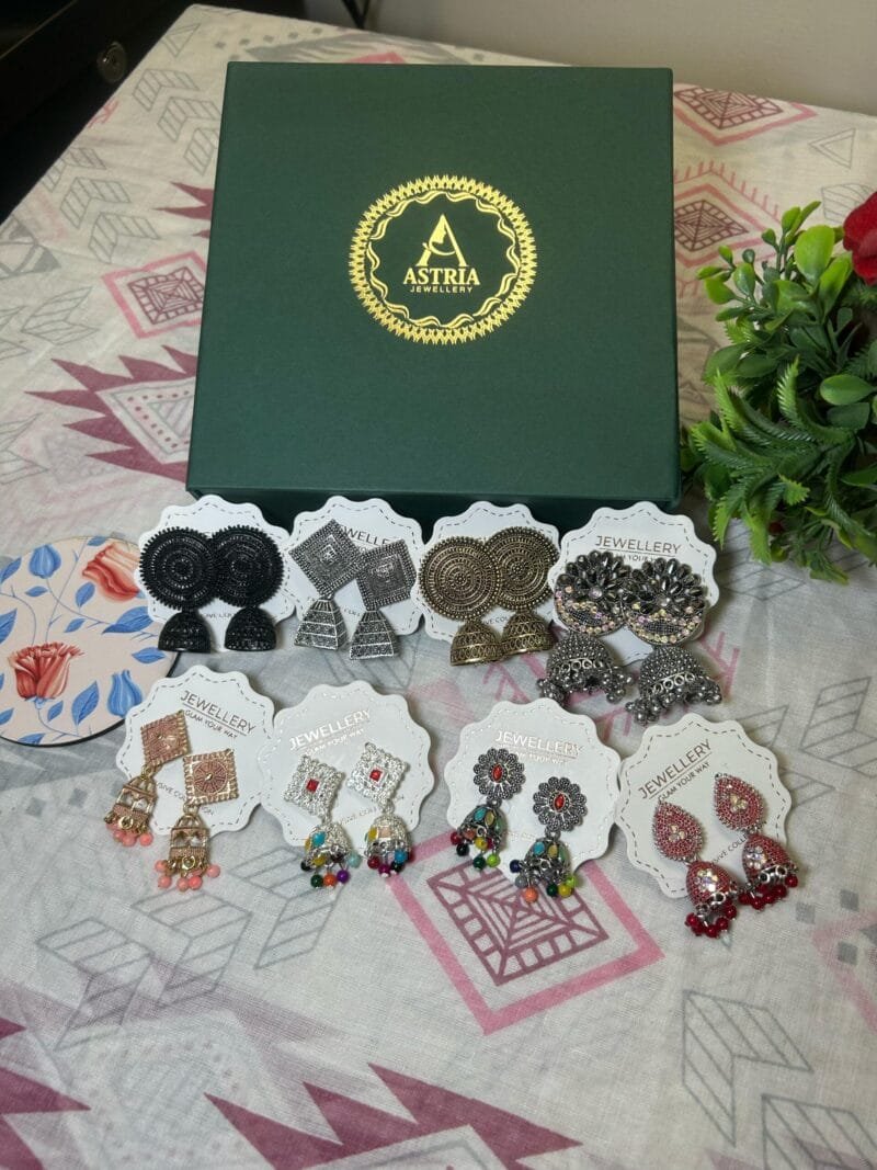 8 Cute Earrings - Image 2