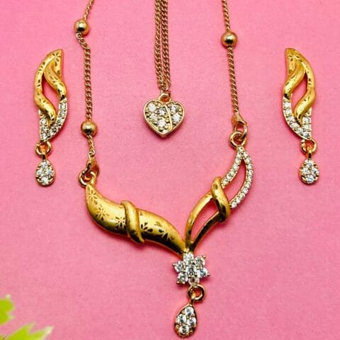 Rose Gold Sparkling Heart Pendant Set